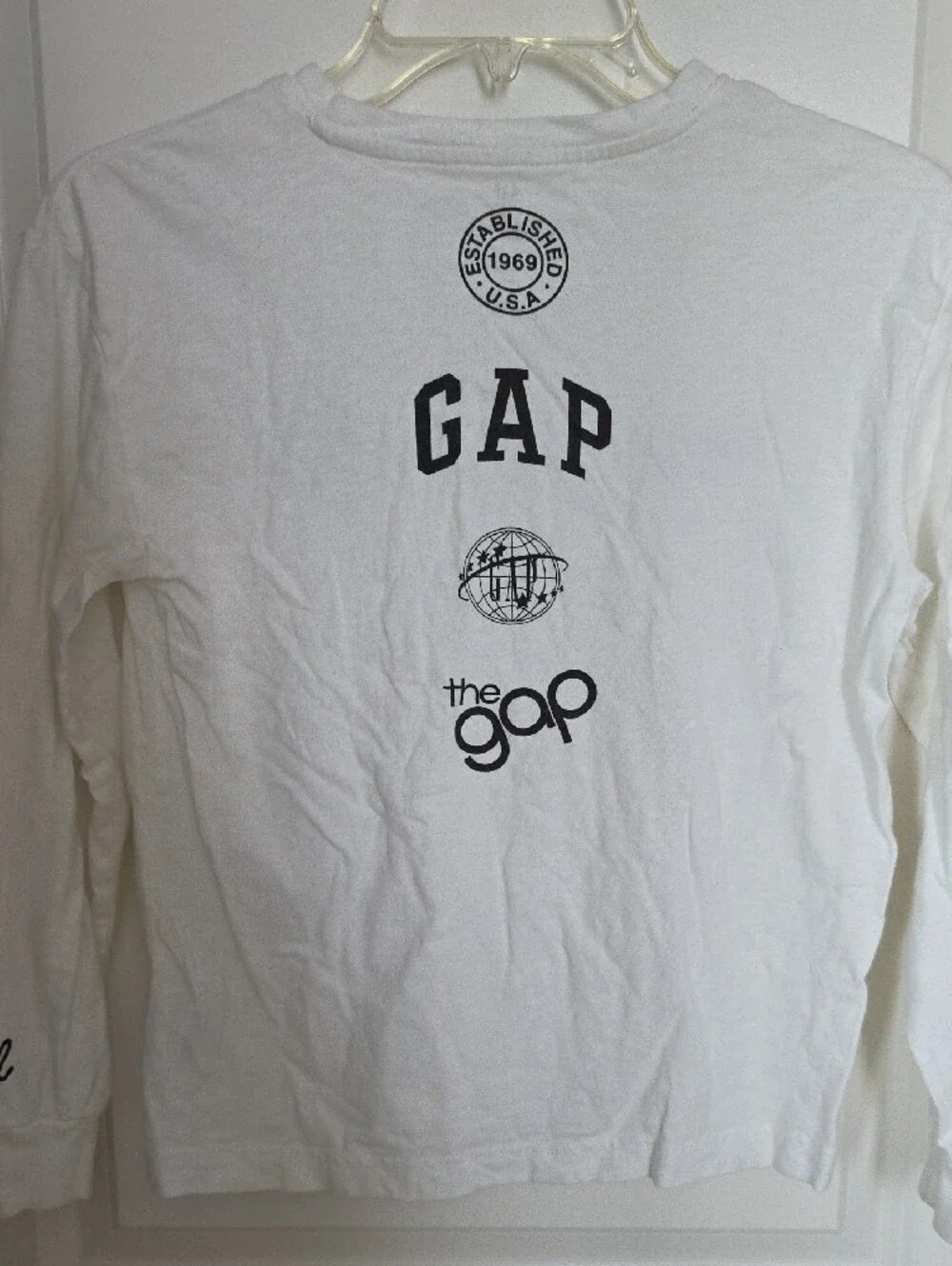 GAP White Long Sleeve Tee with Black Graphic